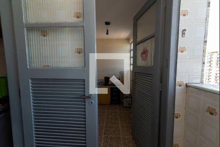 Apartamento à venda com 60m², 2 quartos e 1 vagaÁrea de Serviço