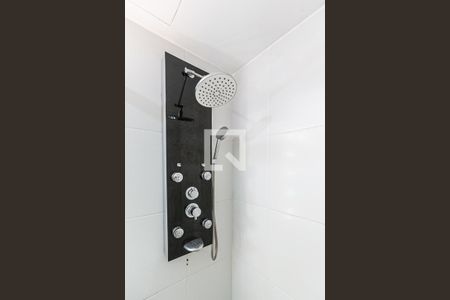 Apartamento para alugar com 67m², 2 quartos e 1 vaga Apartamento para alugar com 67m², 2 quartos e 1 vagaBanheiro do Quarto 2