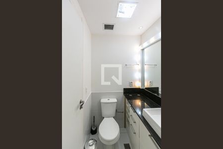 Apartamento para alugar com 67m², 2 quartos e 1 vaga Apartamento para alugar com 67m², 2 quartos e 1 vagaBanheiro do Quarto 2