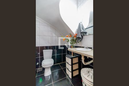 Casa à venda com 82m², 2 quartos e 2 vagas Casa à venda com 82m², 2 quartos e 2 vagasBanheiro