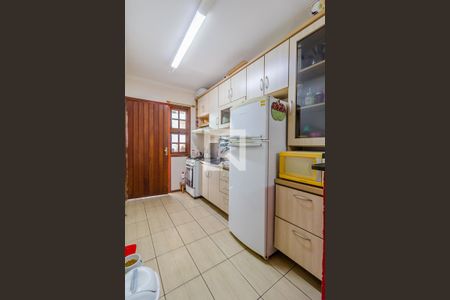 Casa à venda com 82m², 2 quartos e 2 vagas Casa à venda com 82m², 2 quartos e 2 vagasCozinha