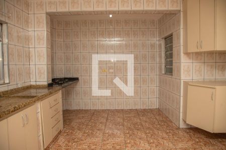 Casa à venda com 492m², 4 quartos e 2 vagas Casa à venda com 492m², 4 quartos e 2 vagasCozinha