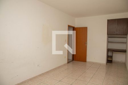 Casa à venda com 492m², 4 quartos e 2 vagas Casa à venda com 492m², 4 quartos e 2 vagasQuarto 3