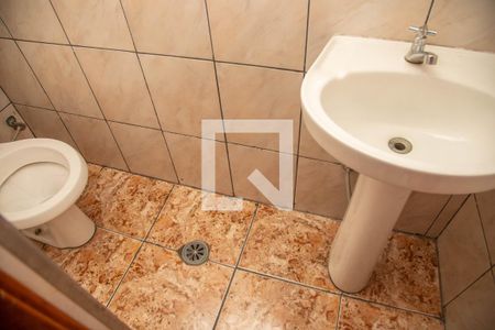 Casa à venda com 492m², 4 quartos e 2 vagas Casa à venda com 492m², 4 quartos e 2 vagasLavabo