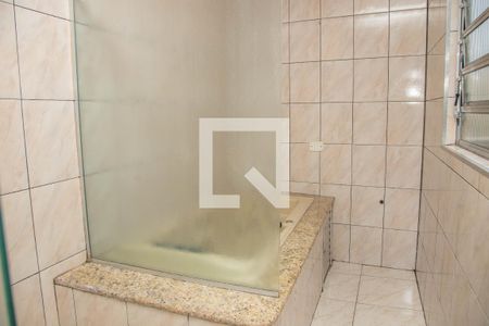 Casa à venda com 492m², 4 quartos e 2 vagas Casa à venda com 492m², 4 quartos e 2 vagasBanheiro da suíte 1