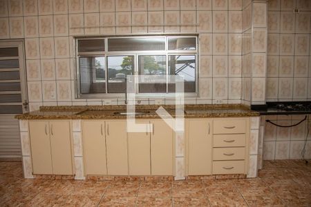 Casa à venda com 492m², 4 quartos e 2 vagas Casa à venda com 492m², 4 quartos e 2 vagasCozinha