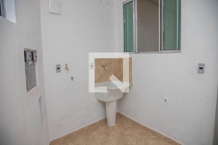Casa à venda com 492m², 4 quartos e 2 vagas Casa à venda com 492m², 4 quartos e 2 vagasCasa 2 - área de serviço