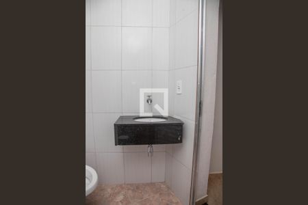 Casa à venda com 492m², 4 quartos e 2 vagas Casa à venda com 492m², 4 quartos e 2 vagasCasa 2 - banheiro