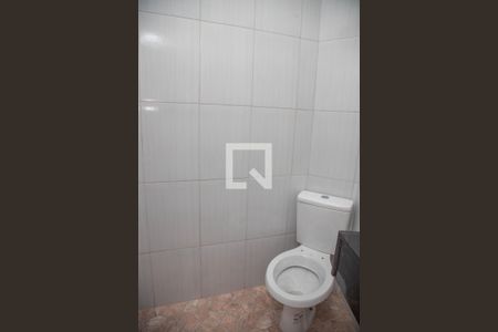 Casa à venda com 492m², 4 quartos e 2 vagas Casa à venda com 492m², 4 quartos e 2 vagasCasa 2 - banheiro