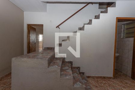 Escada de casa à venda com 3 quartos, 492m² em Conceição, Diadema