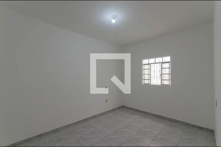 Casa à venda com 220m², 2 quartos e 2 vagasQuarto