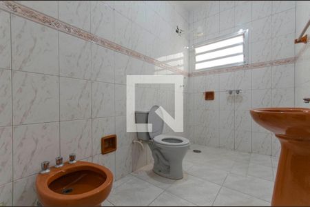 Casa à venda com 220m², 2 quartos e 2 vagasBanheiro