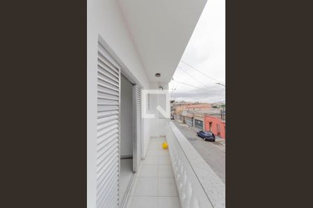 Casa à venda com 220m², 2 quartos e 2 vagasSacada Suíte