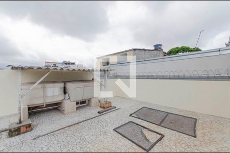 Casa à venda com 220m², 2 quartos e 2 vagasTerraço