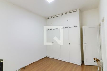 Casa à venda com 300m², 4 quartos e 3 vagas Casa à venda com 300m², 4 quartos e 3 vagasSuite 1