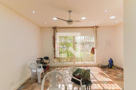 Sala de casa à venda com 4 quartos, 300m² em Caxingui, São Paulo
