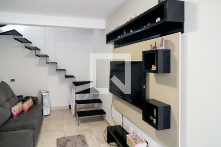 Sala de casa para alugar com 2 quartos, 96m² em Vila Cordeiro, São Paulo