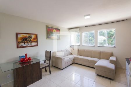 Sala de apartamento para alugar com 2 quartos, 60m² em Setores Complementares, Brasília