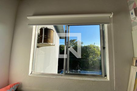 Casa de condomínio à venda com 130m², 3 quartos e 2 vagasJanela do Quarto 2