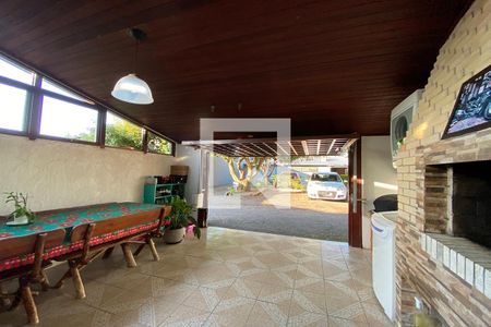 Casa de condomínio à venda com 130m², 3 quartos e 2 vagasChurrasqueira