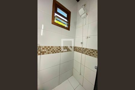 Casa de condomínio à venda com 130m², 3 quartos e 2 vagasBox do Banheiro