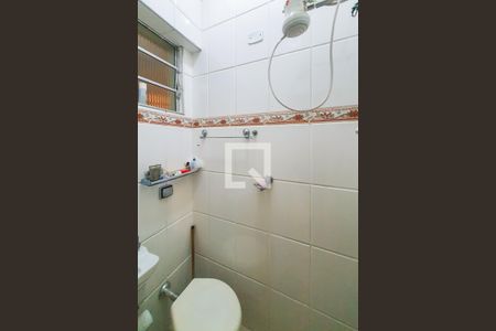 Casa à venda com 170m², 4 quartos e 4 vagas Casa à venda com 170m², 4 quartos e 4 vagasBanheiro de Serviço