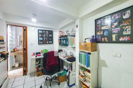 Casa à venda com 170m², 4 quartos e 4 vagas Casa à venda com 170m², 4 quartos e 4 vagasQuarto 4