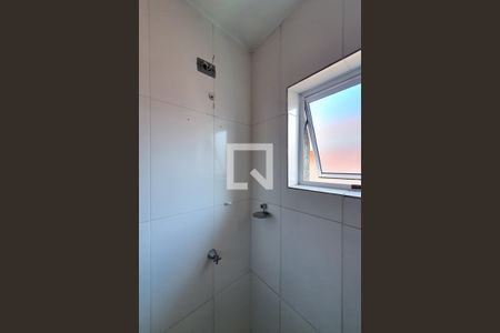 Casa à venda com 120m², 3 quartos e 2 vagas Casa à venda com 120m², 3 quartos e 2 vagasBanheiro