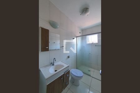 Casa à venda com 120m², 3 quartos e 2 vagas Casa à venda com 120m², 3 quartos e 2 vagasBanheiro