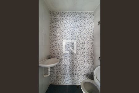 Casa à venda com 120m², 3 quartos e 2 vagas Casa à venda com 120m², 3 quartos e 2 vagasTerraço