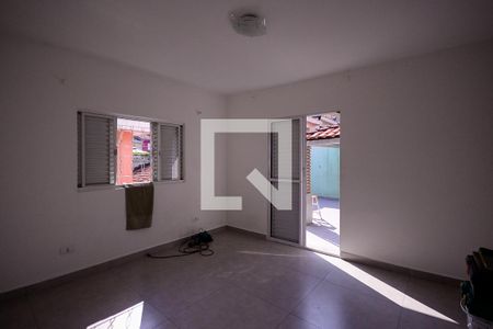 Quarto 2 de casa para alugar com 3 quartos, 120m² em Vila Santo Estefano, São Paulo