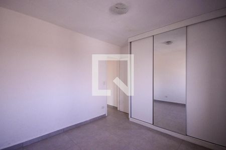 Quarto 1  de casa para alugar com 3 quartos, 120m² em Vila Santo Estefano, São Paulo