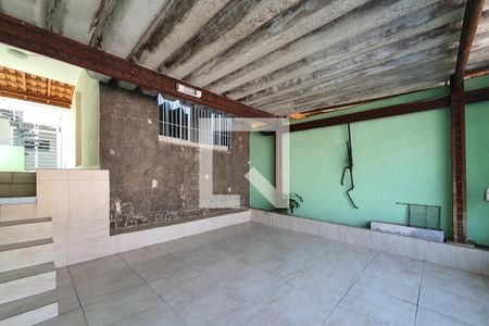 Casa à venda com 120m², 3 quartos e 2 vagas Casa à venda com 120m², 3 quartos e 2 vagasGaragem