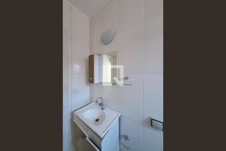 Casa à venda com 120m², 3 quartos e 2 vagas Casa à venda com 120m², 3 quartos e 2 vagasBanheiro