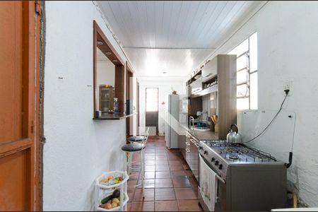 Casa à venda com 350m², 5 quartos e 1 vaga Casa à venda com 350m², 5 quartos e 1 vagaCozinha