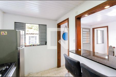 Casa à venda com 350m², 5 quartos e 1 vaga Casa à venda com 350m², 5 quartos e 1 vagaCozinha