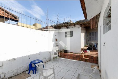 Casa à venda com 350m², 5 quartos e 1 vaga Casa à venda com 350m², 5 quartos e 1 vagaQuintal