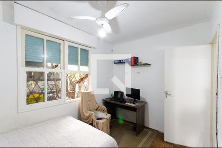 Casa à venda com 350m², 5 quartos e 1 vaga Casa à venda com 350m², 5 quartos e 1 vagaQuarto 1