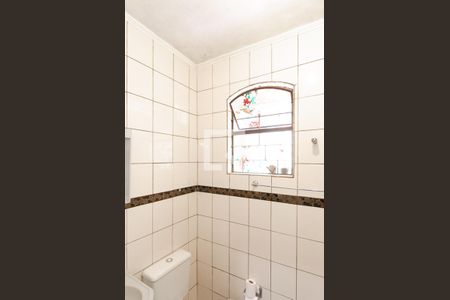 Casa à venda com 350m², 5 quartos e 1 vaga Casa à venda com 350m², 5 quartos e 1 vagaBanheiro