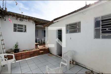 Casa à venda com 350m², 5 quartos e 1 vaga Casa à venda com 350m², 5 quartos e 1 vagaQuintal
