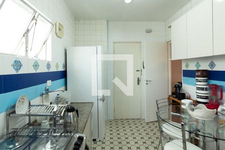 Apartamento para alugar com 76m², 2 quartos e 1 vagaCozinha