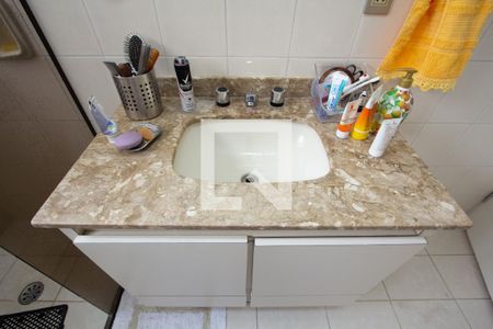 Apartamento para alugar com 76m², 2 quartos e 1 vagaBanheiro