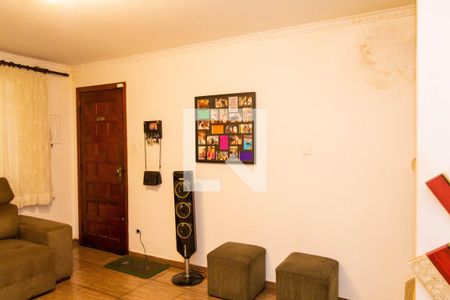 Casa à venda com 172m², 4 quartos e 2 vagas Casa à venda com 172m², 4 quartos e 2 vagasSala