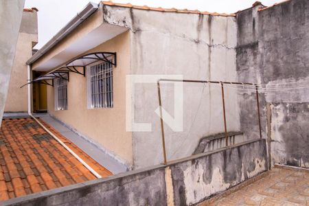 Casa à venda com 172m², 4 quartos e 2 vagas Casa à venda com 172m², 4 quartos e 2 vagasÁrea de Serviço aberta