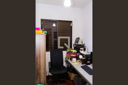 Casa à venda com 172m², 4 quartos e 2 vagas Casa à venda com 172m², 4 quartos e 2 vagasQuarto 1