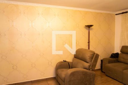 Casa à venda com 172m², 4 quartos e 2 vagas Casa à venda com 172m², 4 quartos e 2 vagasSala