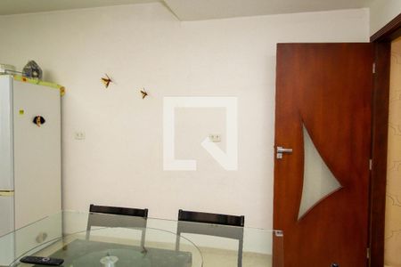 Casa à venda com 172m², 4 quartos e 2 vagas Casa à venda com 172m², 4 quartos e 2 vagasCopa e Cozinha