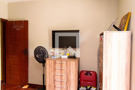 Casa à venda com 172m², 4 quartos e 2 vagas Casa à venda com 172m², 4 quartos e 2 vagasQuarto 2