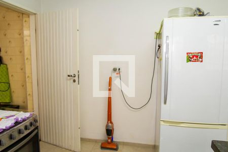 Casa à venda com 172m², 4 quartos e 2 vagas Casa à venda com 172m², 4 quartos e 2 vagasCopa e Cozinha