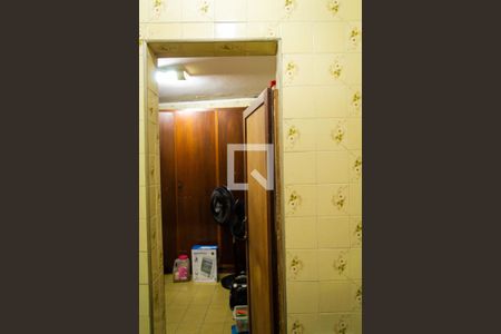 Casa à venda com 172m², 4 quartos e 2 vagas Casa à venda com 172m², 4 quartos e 2 vagasBanheiro de Serviço